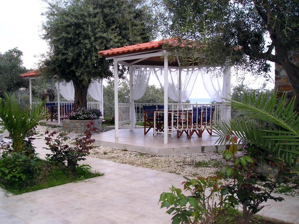 Golden Beach Inn Chrisi Ammoudia Rum bild